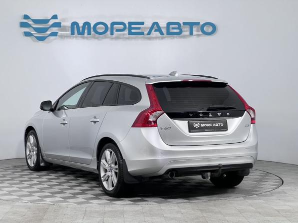 Volvo V60 I Рестайлинг с пробегом 2016 года, цена 1 450 000 рублей, 157300 км, универсал, Автокод Объявления