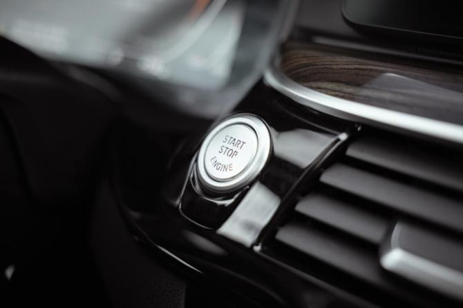 BMW 5 серии VII (G30/G31/G38) Рестайлинг с пробегом 2021 года, цена 4 279 700 рублей, 122414 км, седан, Автокод Объявления