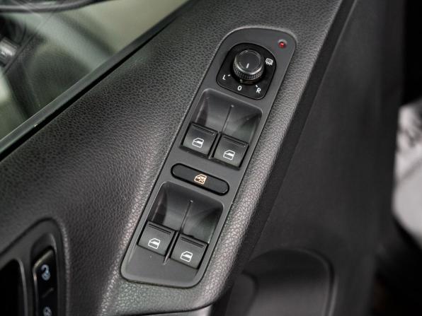 Volkswagen Tiguan I Рестайлинг с пробегом 2016 года, цена 1 700 000 рублей, 149950 км, внедорожник, Автокод Объявления