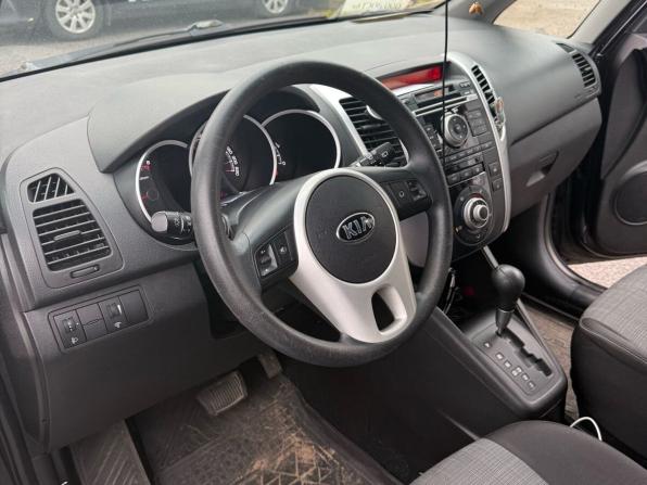 Kia Venga I с пробегом 2014 года, цена 750 000 рублей, 223504 км, компактвэн, Автокод Объявления