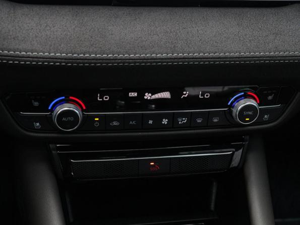 Mazda 6 III (GJ) Рестайлинг 2 с пробегом 2023 года, цена 3 050 000 рублей, 14286 км, седан, Автокод Объявления
