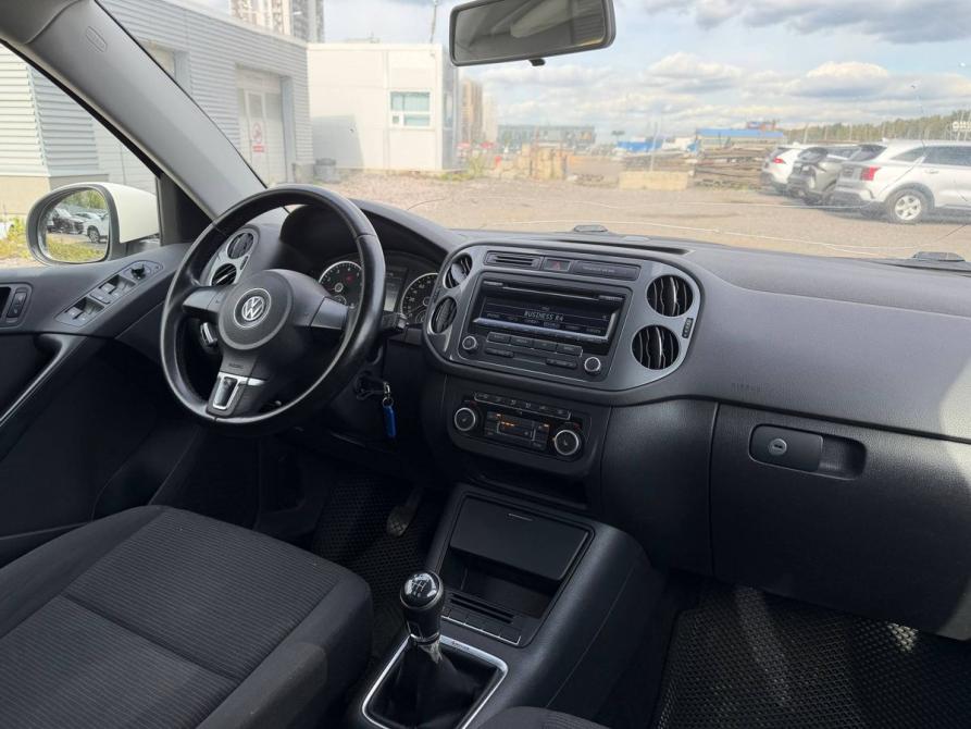 Volkswagen Tiguan I Рестайлинг Санкт-Петербург  - изображение 8