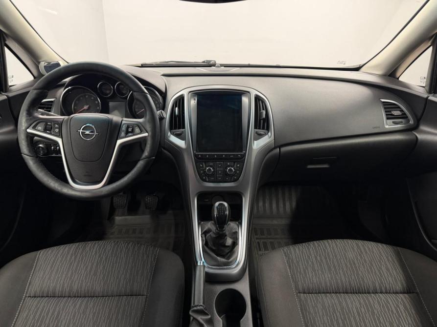 Opel Astra J Рестайлинг Санкт-Петербург  - изображение 7