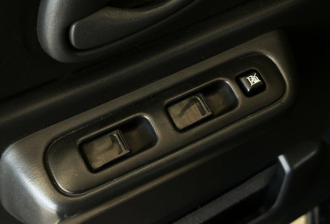 Suzuki Jimny III Рестайлинг 1 с пробегом 2008 года, цена 820 000 рублей, 249335 км, внедорожник, Автокод Объявления