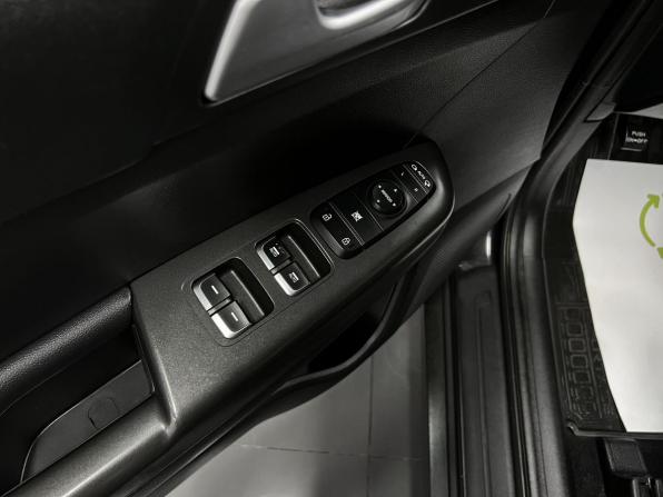 Kia Sportage IV с пробегом 2018 года, цена 2 045 000 рублей, 140735 км, внедорожник, Автокод Объявления