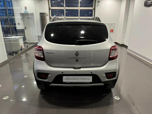 Renault Sandero II с пробегом 2016 года, цена 860 000 рублей, 179498 км, хэтчбек, Автокод Объявления