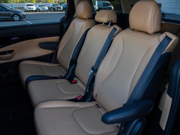 Kia Carnival IV с пробегом 2021 года, цена 4 098 000 рублей, 63000 км, минивэн, Автокод Объявления
