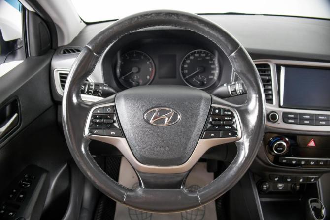 Hyundai Solaris II с пробегом 2019 года, цена 1 719 000 рублей, 78120 км, седан, Автокод Объявления