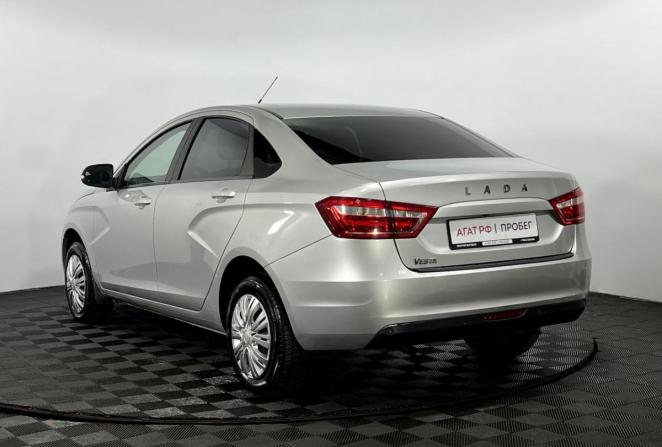 Lada (ВАЗ) Vesta I с пробегом 2021 года, цена 1 070 000 рублей, 74382 км, седан, Автокод Объявления