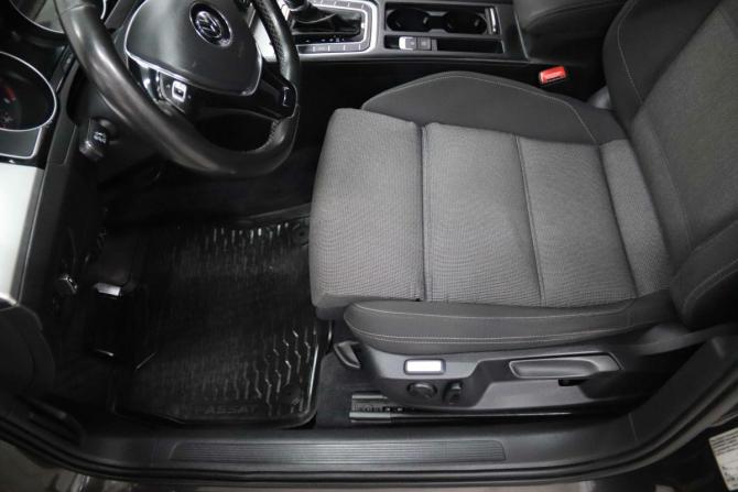 Volkswagen Passat B8 с пробегом 2016 года, цена 1 580 650 рублей, 173394 км, седан, Автокод Объявления