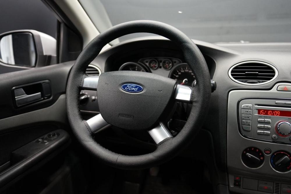 Ford Focus II Рестайлинг Крым  - изображение 12