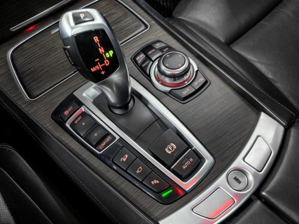 BMW 7 серии V (F01/F02/F04) Рестайлинг с пробегом 2013 года, цена 1 700 000 рублей, 157000 км, седан, Автокод Объявления