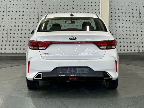Kia Rio IV Рестайлинг с пробегом 2021 года, цена 1 230 000 рублей, 87518 км, седан, Автокод Объявления