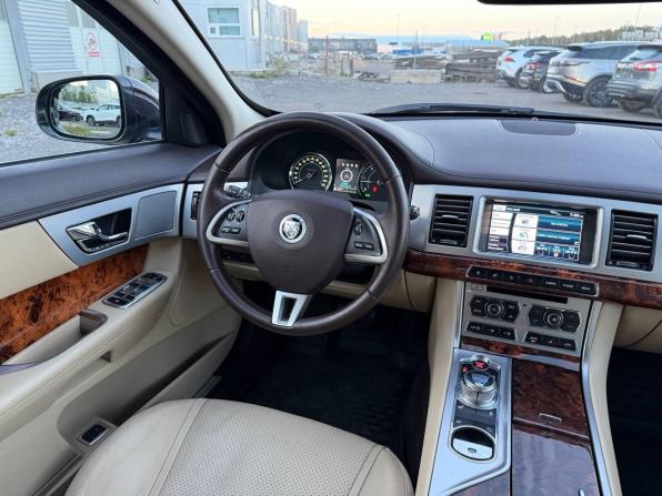 Jaguar XF I Рестайлинг с пробегом 2012 года, цена 1 355 000 рублей, 106000 км, седан, Автокод Объявления