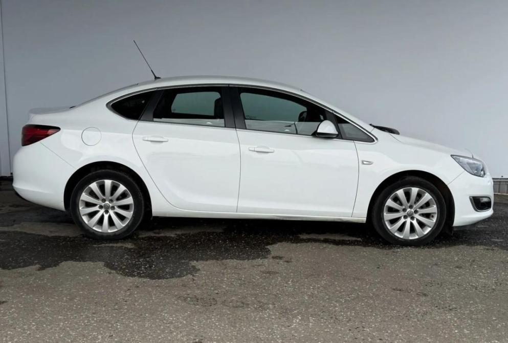 Opel Astra J Рестайлинг Киров  - изображение 4