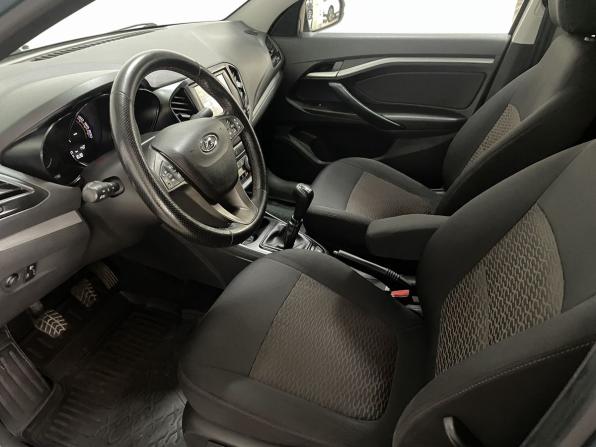 Lada (ВАЗ) Vesta I с пробегом 2017 года, цена 870 000 рублей, 102388 км, седан, Автокод Объявления