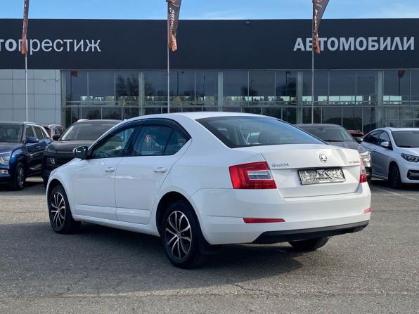 Skoda Octavia III (A7) с пробегом 2015 года, цена 858 000 рублей, 243844 км, лифтбек, Автокод Объявления