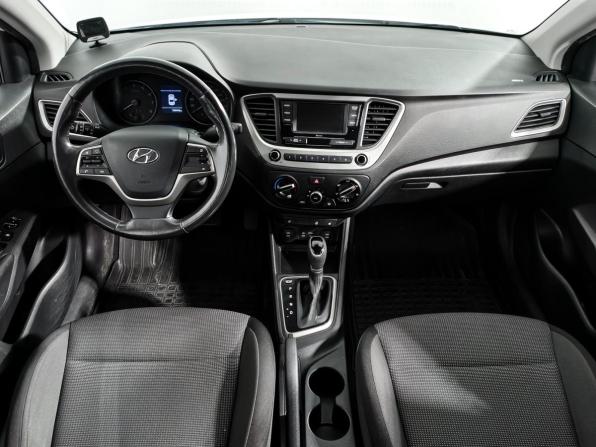 Hyundai Solaris II с пробегом 2017 года, цена 1 078 000 рублей, 100441 км, седан, Автокод Объявления