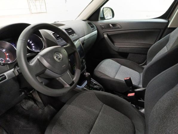 Skoda Yeti I Рестайлинг с пробегом 2014 года, цена 1 113 000 рублей, 157251 км, внедорожник, Автокод Объявления