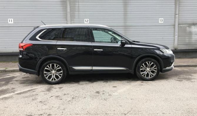 Mitsubishi Outlander III Рестайлинг 2 с пробегом 2015 года, цена 1 399 000 рублей, 390467 км, внедорожник, Автокод Объявления