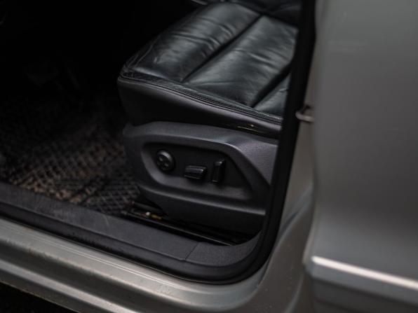 Volkswagen Tiguan I Рестайлинг с пробегом 2011 года, цена 915 000 рублей, 199801 км, внедорожник, Автокод Объявления