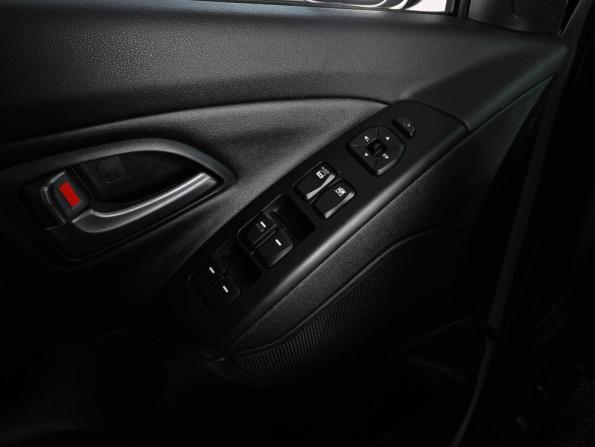 Hyundai ix35 I Рестайлинг с пробегом 2014 года, цена 1 699 000 рублей, 114827 км, внедорожник, Автокод Объявления