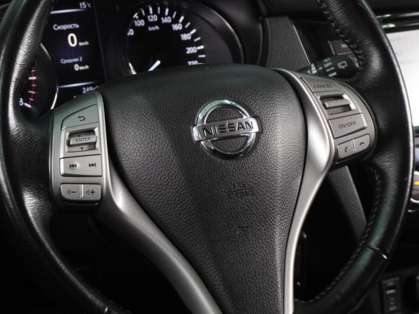 Nissan Qashqai II с пробегом 2018 года, цена 1 765 000 рублей, 141150 км, внедорожник, Автокод Объявления