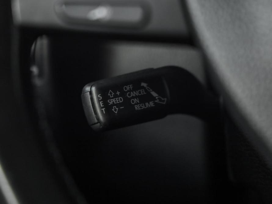 Volkswagen Tiguan I Рестайлинг Санкт-Петербург  - изображение 18