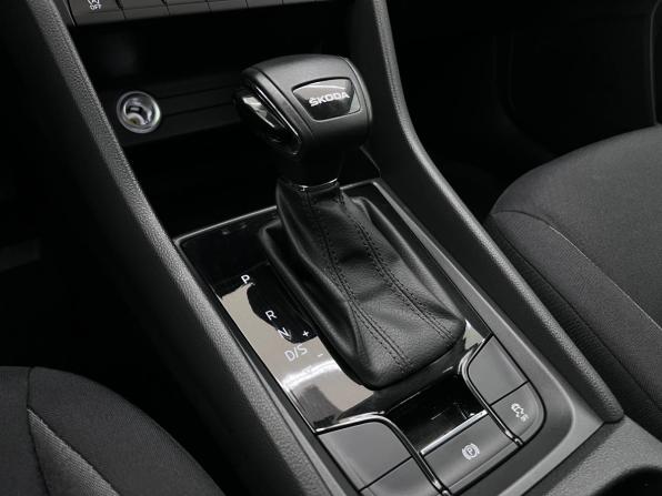 Skoda Karoq I с пробегом 2020 года, цена 2 050 000 рублей, 119194 км, внедорожник, Автокод Объявления