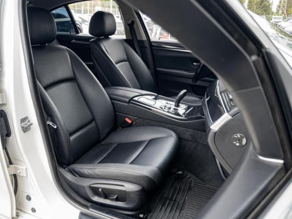 BMW 5 серии VI (F10/F11/F07) Рестайлинг с пробегом 2015 года, цена 2 200 000 рублей, 182734 км, седан, Автокод Объявления