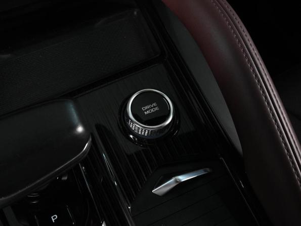 Geely Monjaro I с пробегом 2023 года, цена 3 299 000 рублей, 27955 км, внедорожник, Автокод Объявления