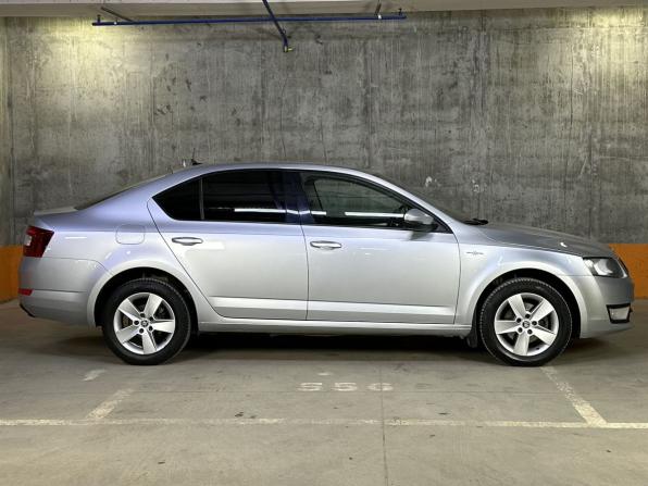 Skoda Octavia III (A7) Рестайлинг с пробегом 2017 года, цена 1 410 000 рублей, 231441 км, лифтбек, Автокод Объявления