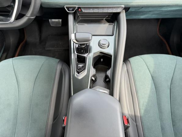 Geely Monjaro I с пробегом 2024 года, цена 3 415 000 рублей, 55000 км, внедорожник, Автокод Объявления