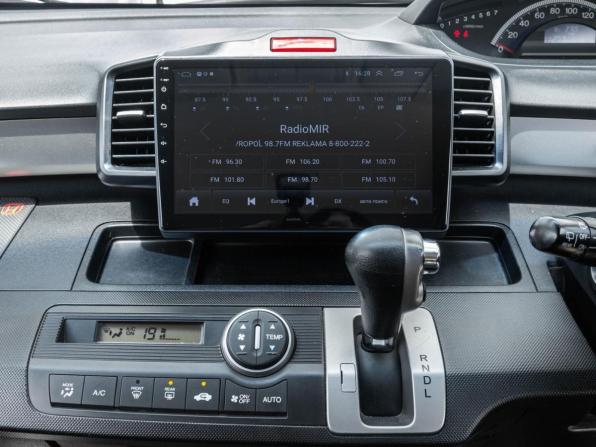 Honda Freed I Рестайлинг с пробегом 2012 года, цена 996 800 рублей, 205750 км, компактвэн, Автокод Объявления