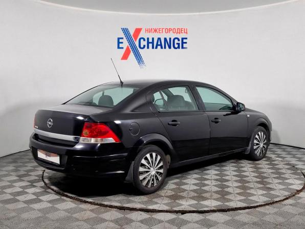 Opel Astra H Рестайлинг с пробегом 2011 года, цена 639 000 рублей, 142768 км, седан, Автокод Объявления