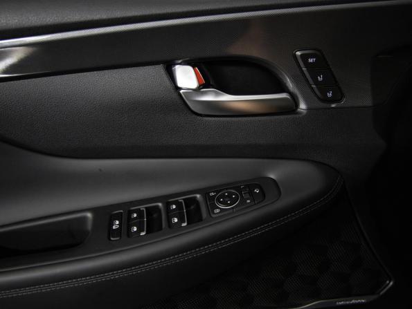 Hyundai Santa Fe IV Рестайлинг с пробегом 2021 года, цена 3 799 000 рублей, 54490 км, внедорожник, Автокод Объявления