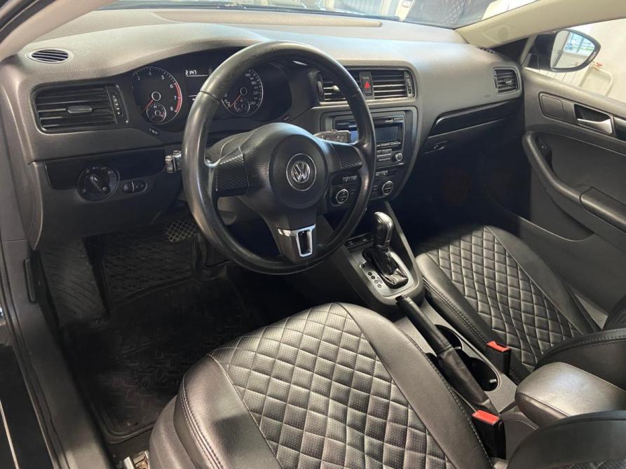 Volkswagen Jetta VI Тольятти  - изображение 12