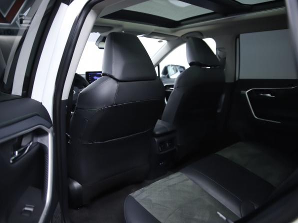 Toyota RAV4 V (XA50) с пробегом 2023 года, цена 3 490 000 рублей, 54219 км, внедорожник, Автокод Объявления