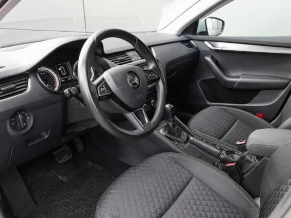Skoda Octavia III (A7) Рестайлинг с пробегом 2017 года, цена 2 149 000 рублей, 78233 км, лифтбек, Автокод Объявления
