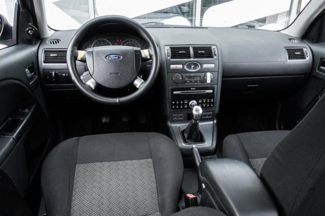 Ford Mondeo III Рестайлинг с пробегом 2004 года, цена 477 000 рублей, 372440 км, седан, Автокод Объявления