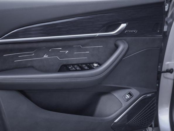 Geely Monjaro I с пробегом 2025 года, цена 3 739 000 рублей, 13929 км, внедорожник, Автокод Объявления