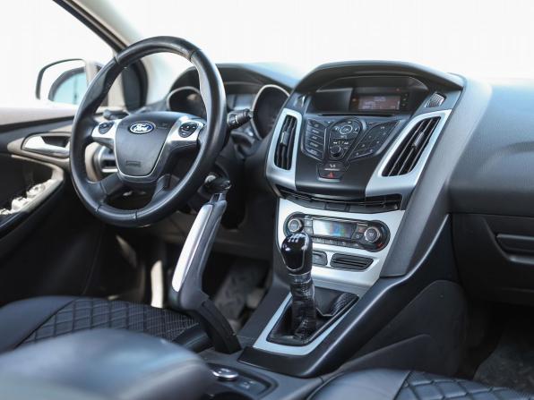 Ford Focus III с пробегом 2011 года, цена 799 000 рублей, 144438 км, хэтчбек, Автокод Объявления