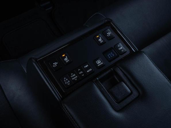 Toyota Camry VII (XV50) Рестайлинг с пробегом 2015 года, цена 2 484 000 рублей, 205323 км, седан, Автокод Объявления