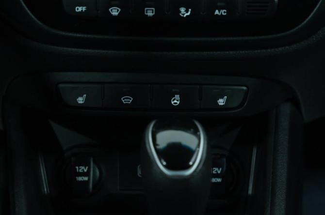 Hyundai Solaris II с пробегом 2019 года, цена 1 449 000 рублей, 128000 км, седан, Автокод Объявления