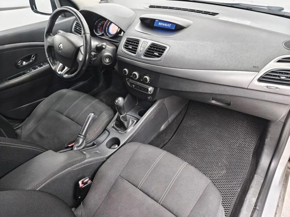 Renault Fluence I Рестайлинг с пробегом 2013 года, цена 749 000 рублей, 189663 км, седан, Автокод Объявления