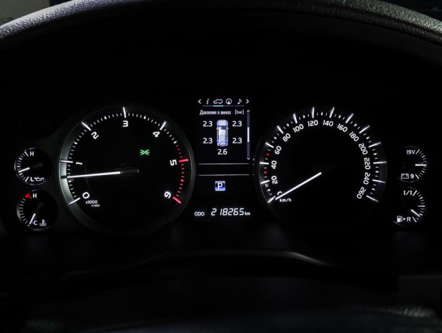 Toyota Land Cruiser 200 Series Рестайлинг 2 Москва  - изображение 16