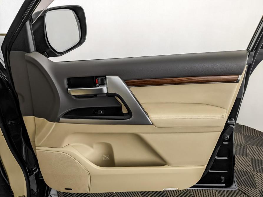 Toyota Land Cruiser 200 Series Рестайлинг 2 Москва  - изображение 27