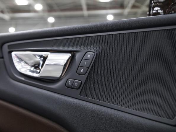 Volvo XC60 II с пробегом 2019 года, цена 3 749 700 рублей, 82855 км, внедорожник, Автокод Объявления