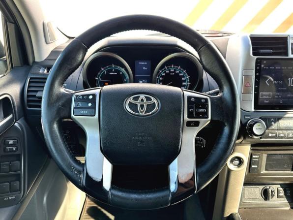 Toyota Land Cruiser Prado 150 Series с пробегом 2012 года, цена 2 550 000 рублей, 301928 км, внедорожник, Автокод Объявления