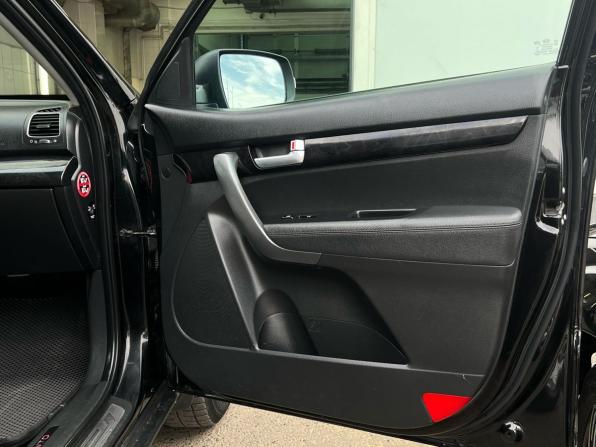 Kia Sorento II Рестайлинг с пробегом 2015 года, цена 2 150 000 рублей, 173585 км, внедорожник, Автокод Объявления